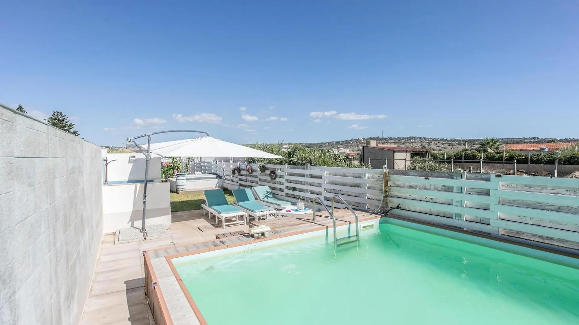 Beautiful Apartment In Scicli With Jacuzzi
