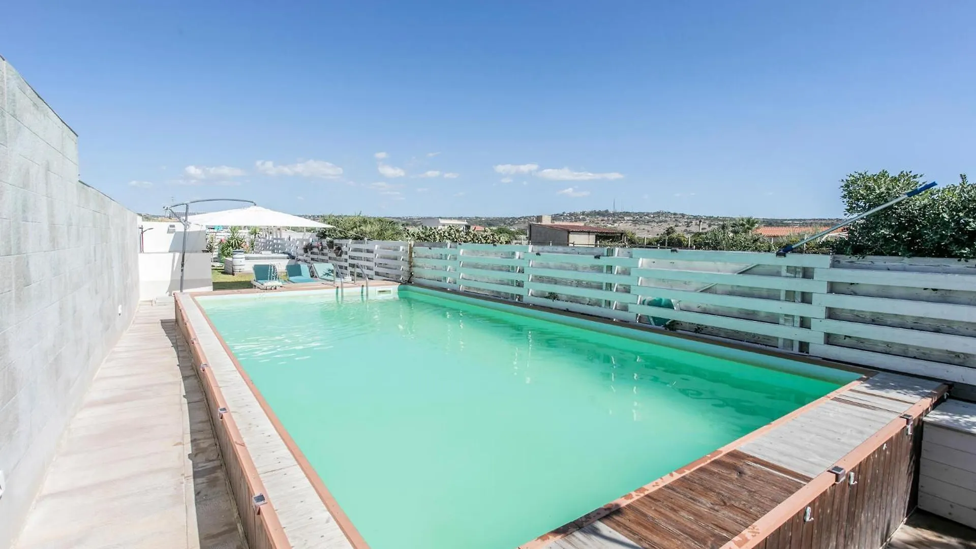 Beautiful Apartment In Scicli With Jacuzzi 0*,