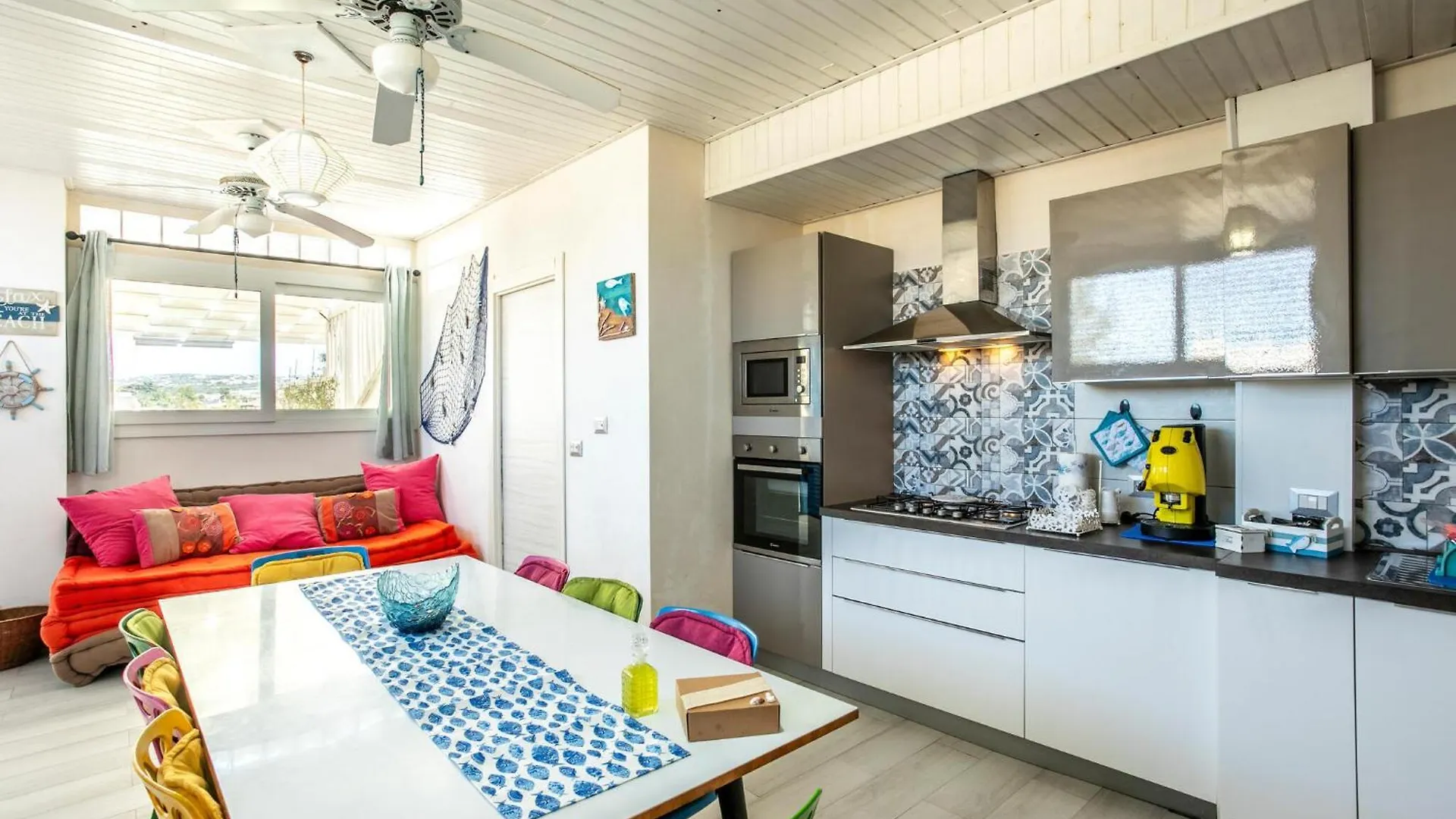 Beautiful Apartment In Scicli With Jacuzzi
